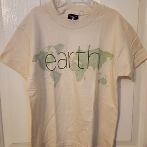 Hanes Kids' Earth Graphic Tee - Cream and Green